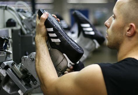 Deutschlands letzter Schuhmacher: Adidas in Scheinfeld